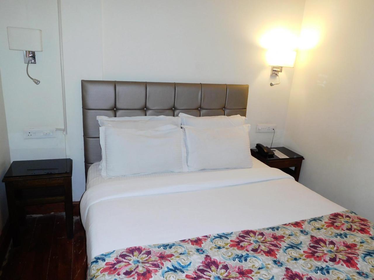 The Heritage Club - Tripura Castle Hotel And Spa Shillong Dış mekan fotoğraf