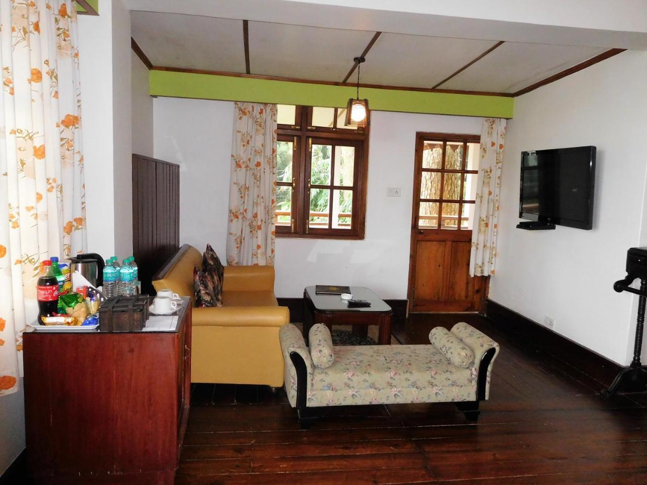 The Heritage Club - Tripura Castle Hotel And Spa Shillong Dış mekan fotoğraf